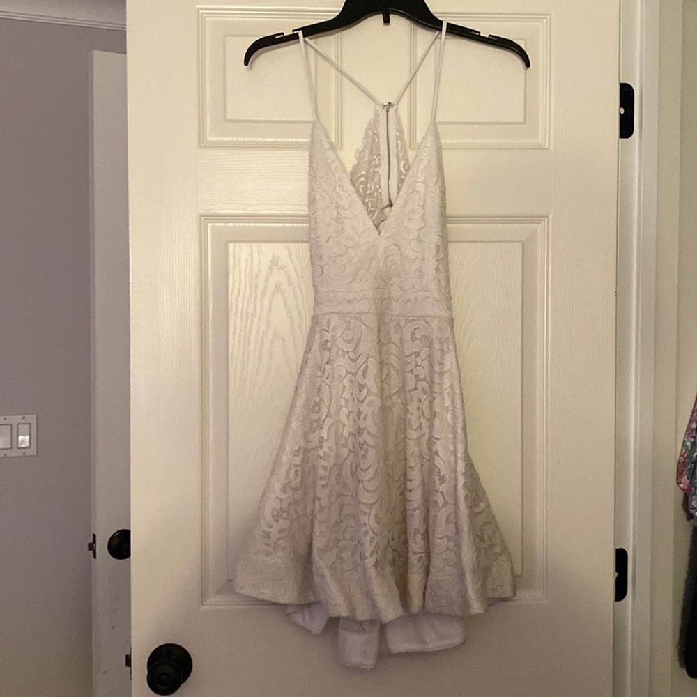White Windsor dress lace size medium